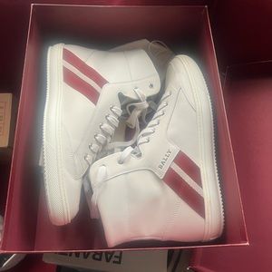 Men white bally shoe worn one time